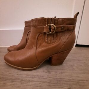 Rachel Comey Hitch Chelsea Boot